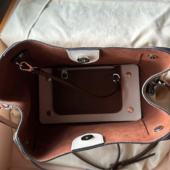 Louis Vuitton Authentic Limited Hina PM in Mahina Crème Shoulder Bag SOLD OUT - Picture 9 of 16